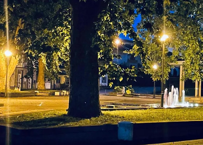 Groff Restaurant & * Kotor Varos